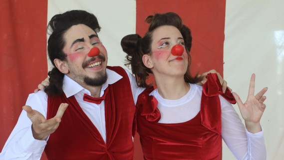 Viajando de Bem com a Via | Na Lona – Palhaçaria Itinerante